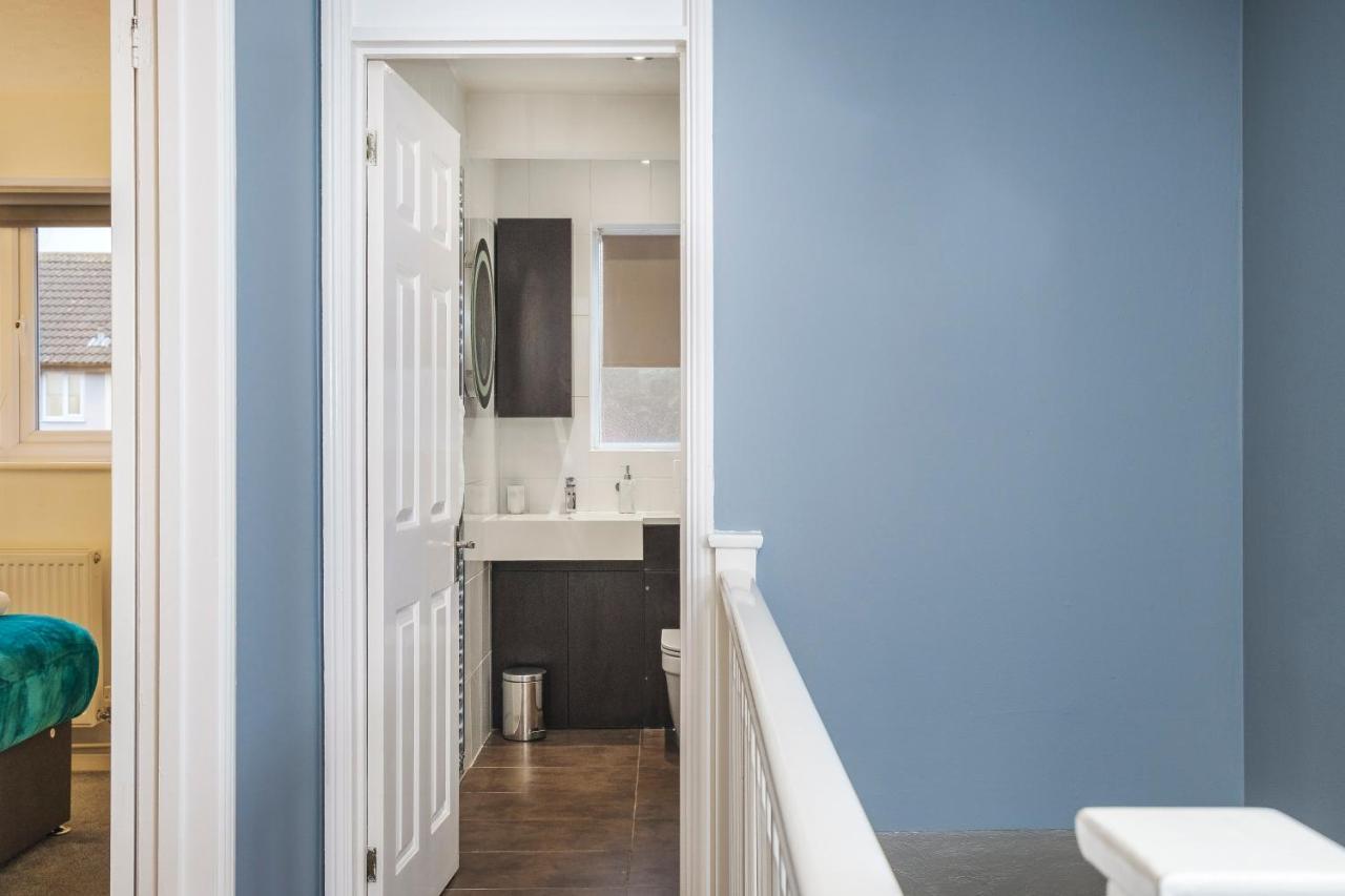 Апартаменты Beautiful 3 Bed House With Amazing Views In Dartford, Kent Экстерьер фото